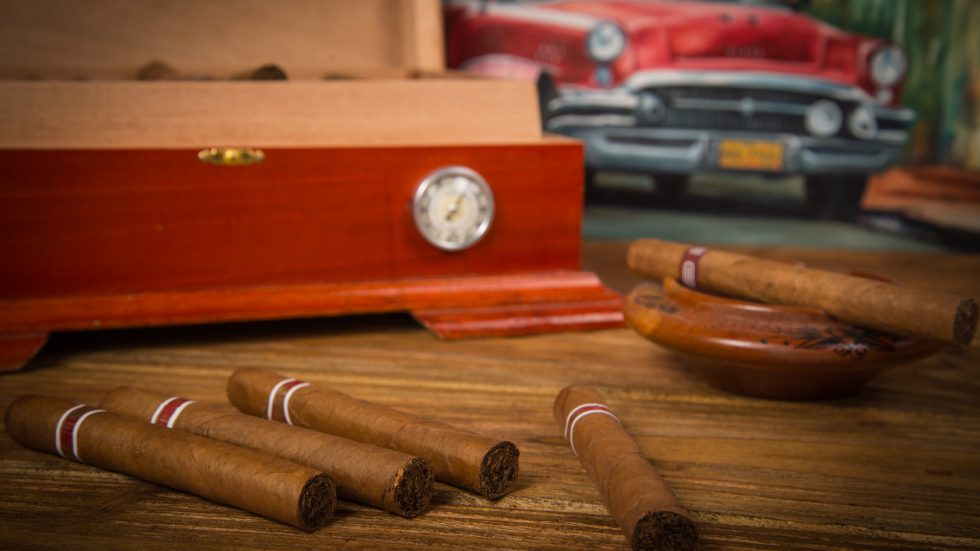 How long do cigars last? Answered.